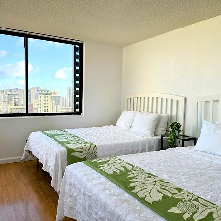 Vacation Rental Studios At Hawaiian Monarch Honolulu Exterior photo