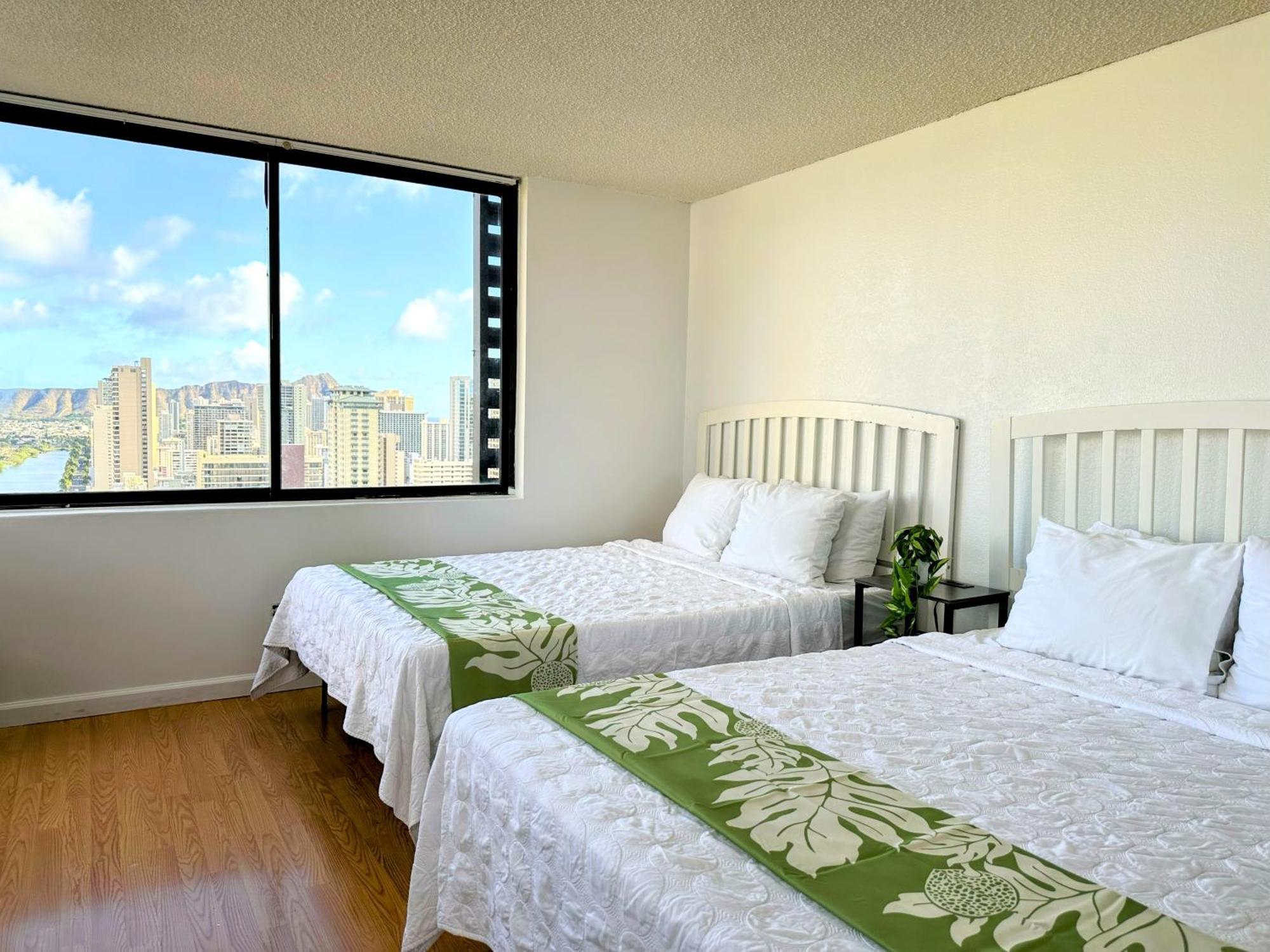 Vacation Rental Studios At Hawaiian Monarch Honolulu Exterior photo