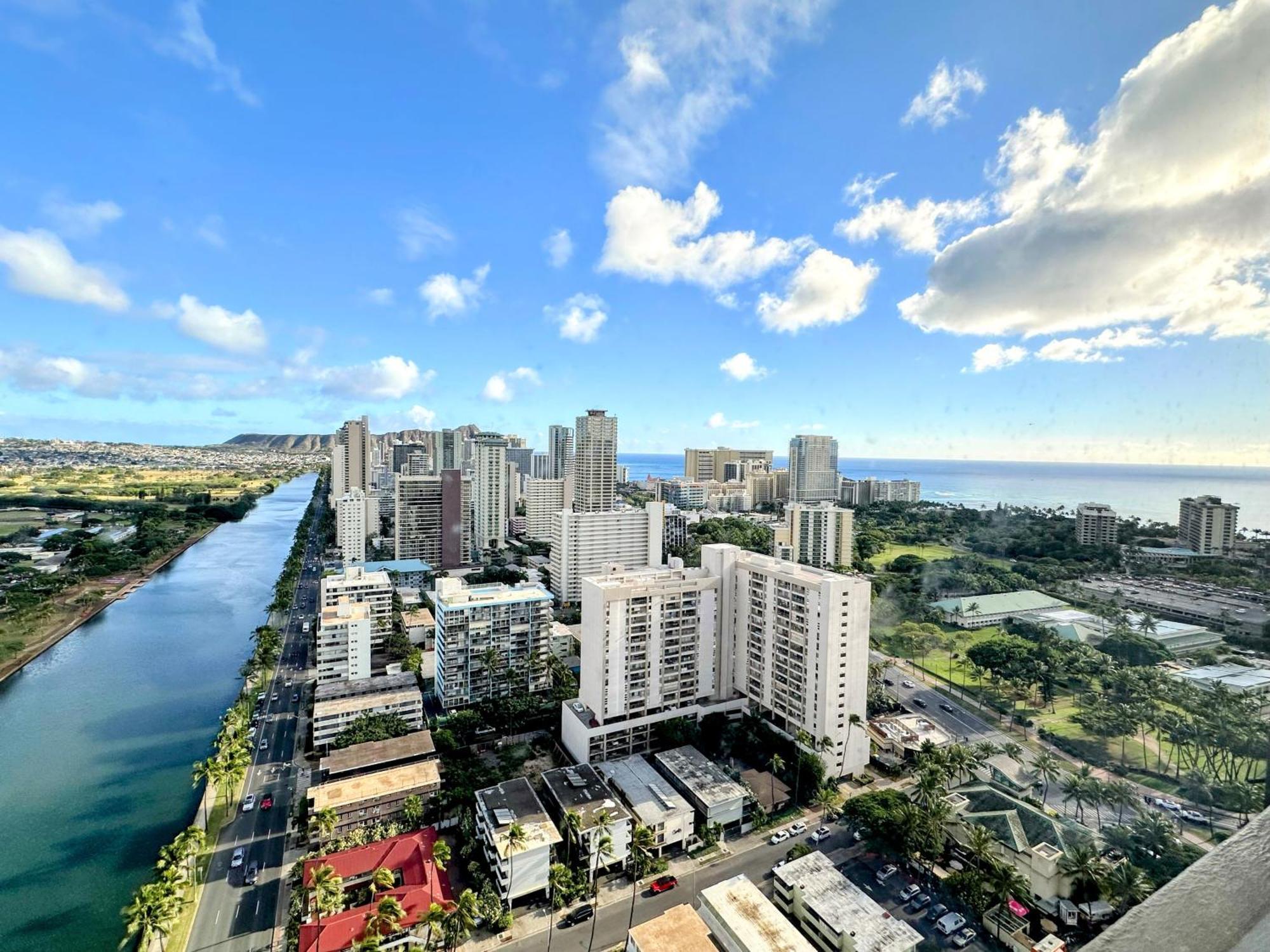 Vacation Rental Studios At Hawaiian Monarch Honolulu Exterior photo